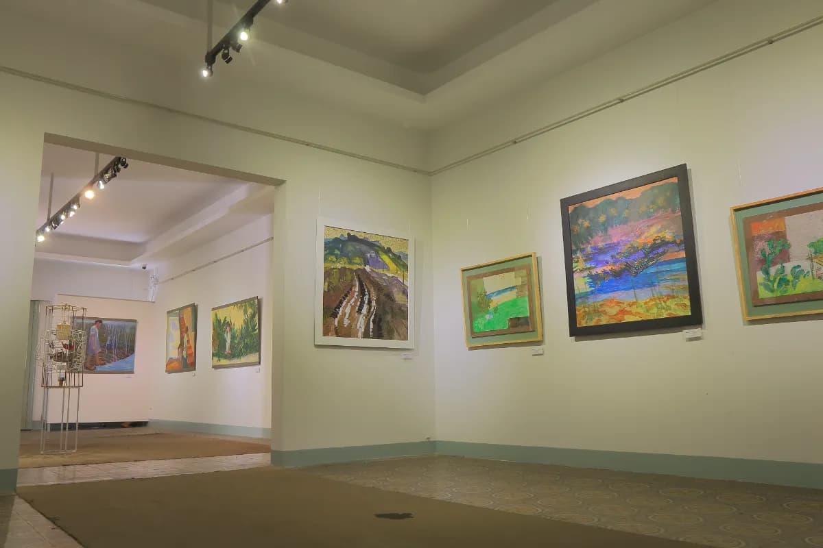 Inside view of National Fine Arts Museum