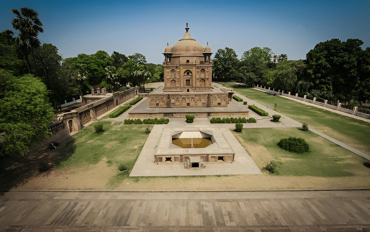 Khusro Bagh 