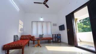 ALMA'S TOURIST HOMES