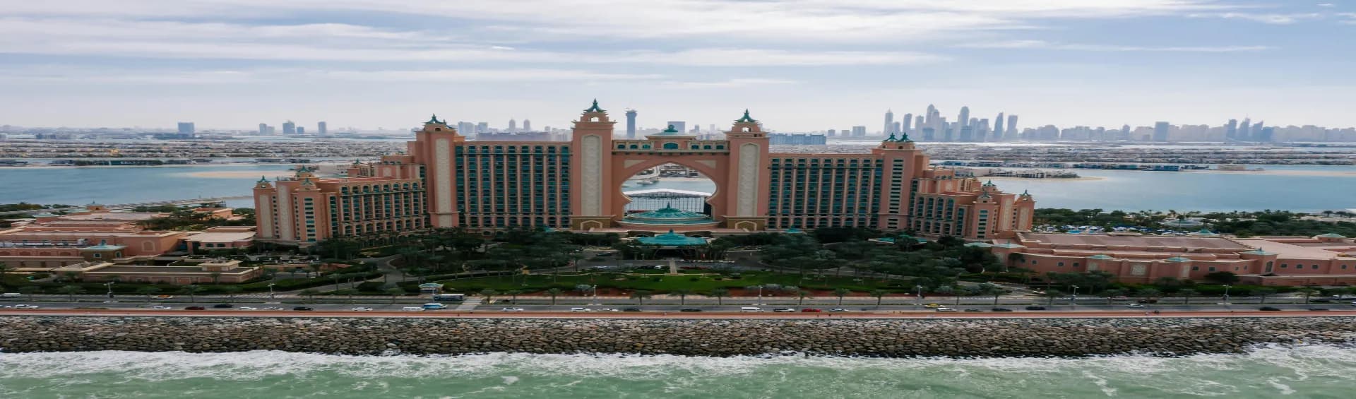 Dubai Beach Hotels: Best Luxury & Budget Stays