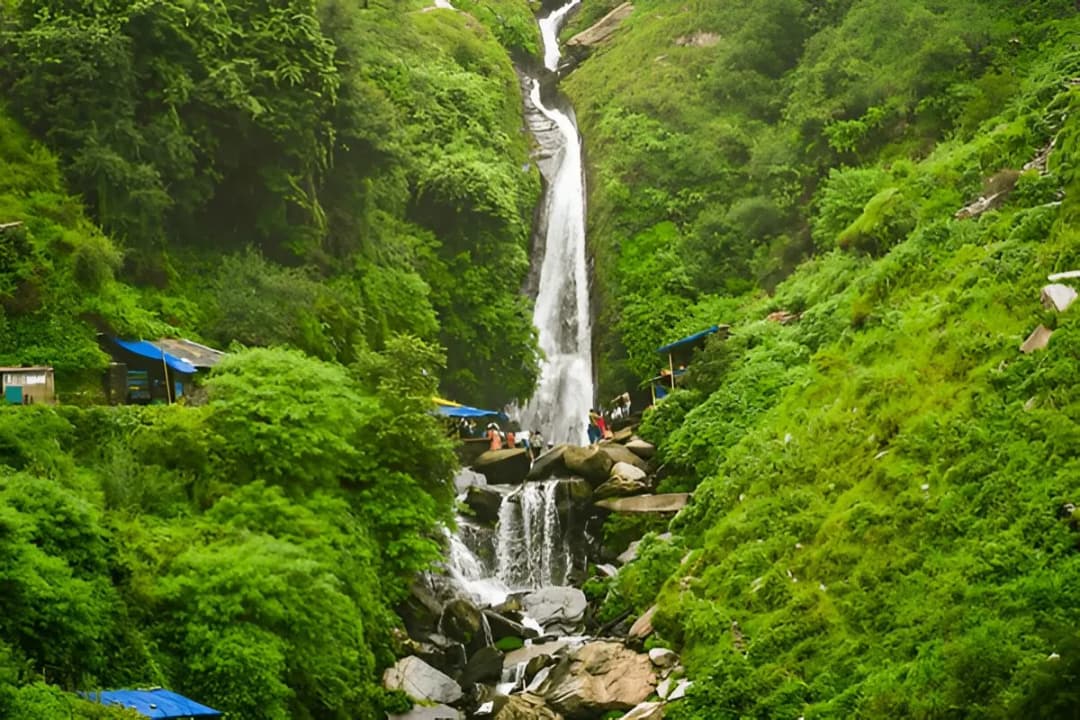 Bhagsu Waterfall