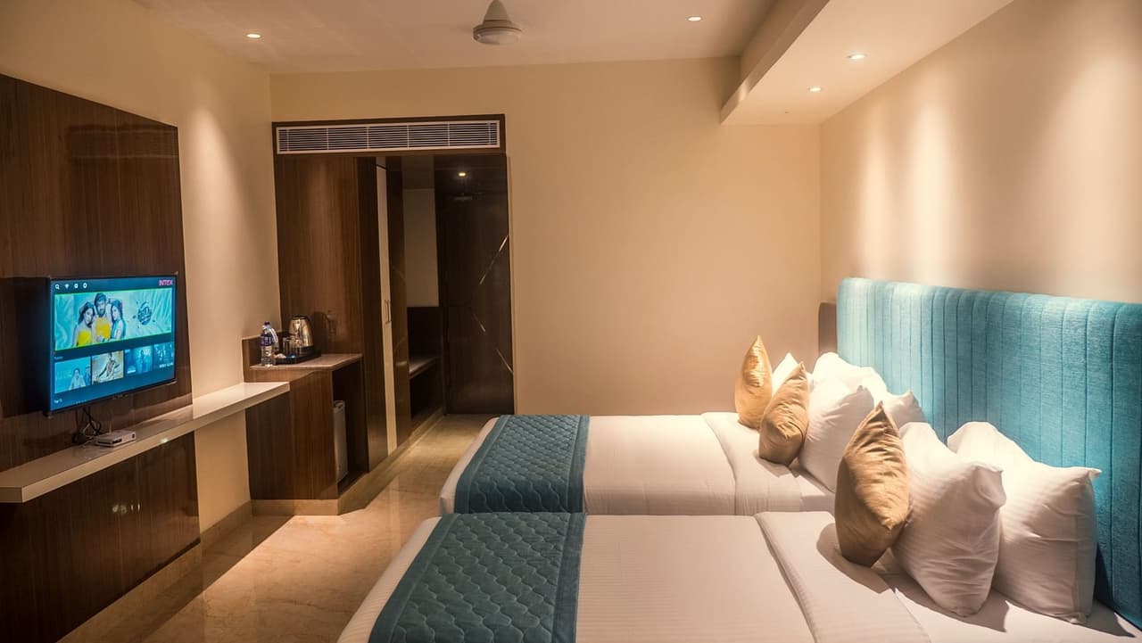 Misty Ocean, Puducherry