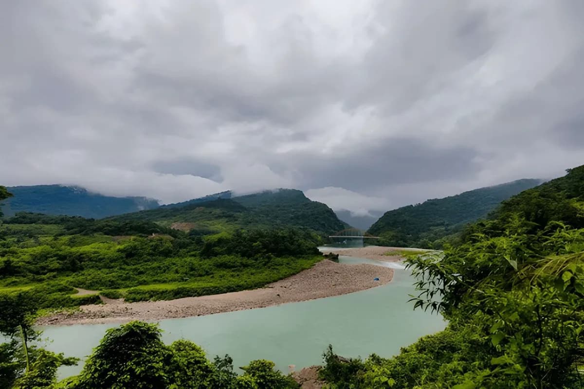 Cloudy Weather in Cherrapunji