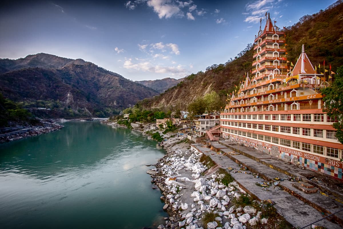 Your Ultimate Guide to Romantic Getaways: Honeymoon Packages from Delhi