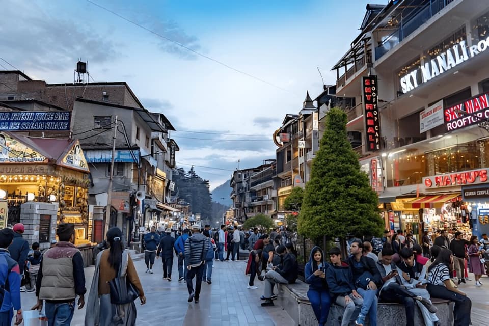 Best Hotels in Manali Mall Road 2025 – Top 10 Accommodations Guide