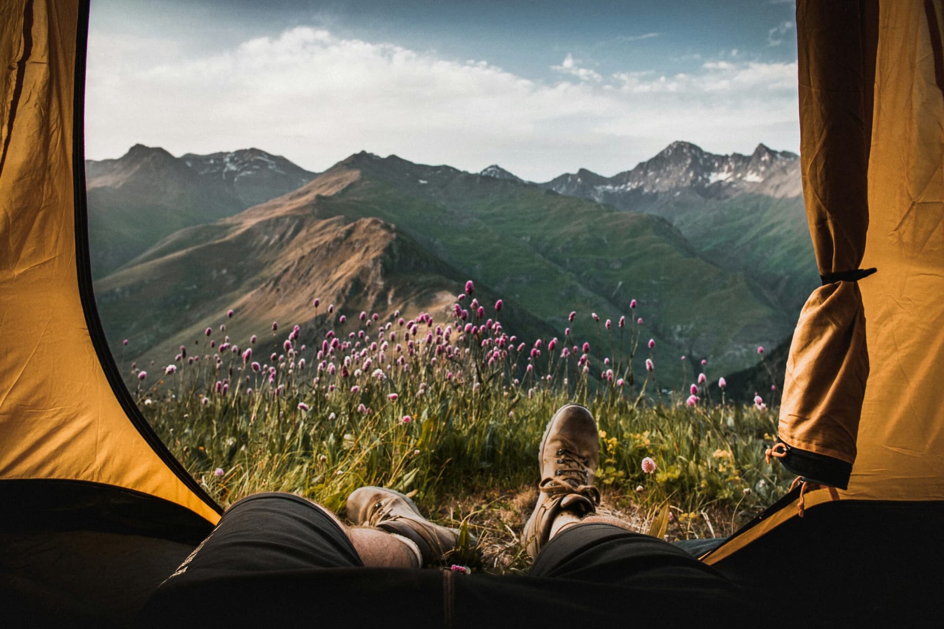Experience of Camping in Uttarakhand: Best Locations &amp; Some Tips