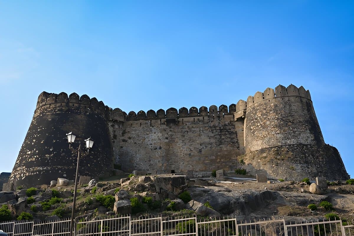 Top 10 Historical Places in Uttar Pradesh