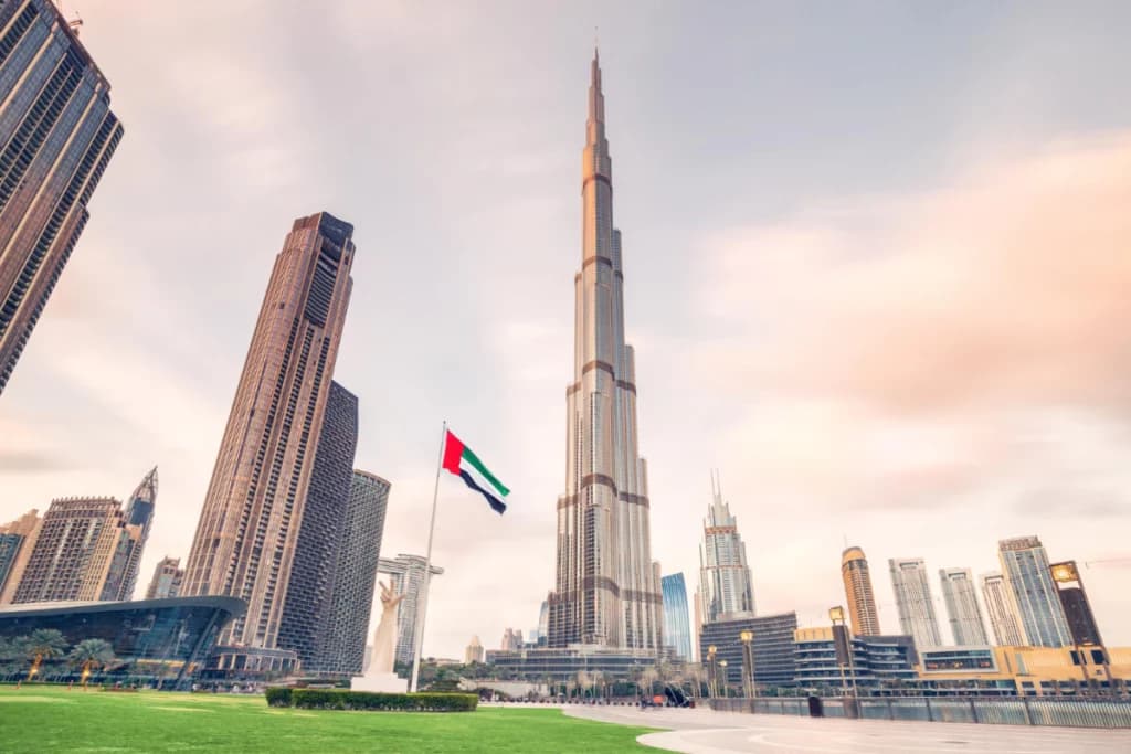 Iconic Landmarks and Shopping Extravaganza