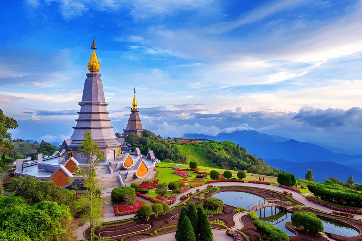 Thailand in May: Hidden Deals, Fewer Crowds & Stunning Islands