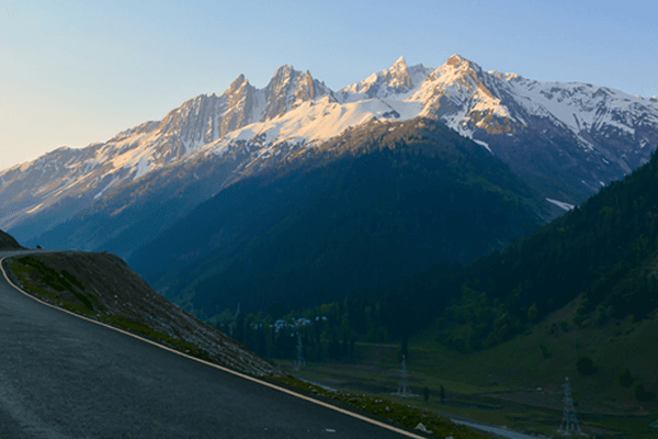 Choose your Kashmir Packages and Unleash the Magic