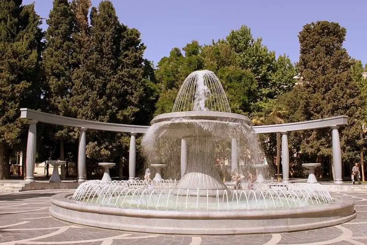 Fountain Square, Baku: