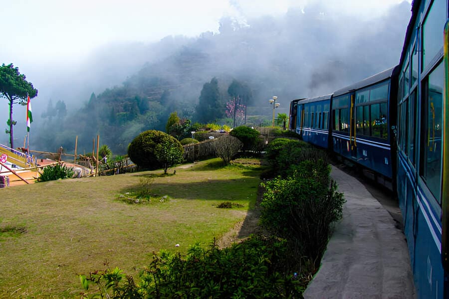 Explore the Perfect Gangtok-Darjeeling Family Tour
