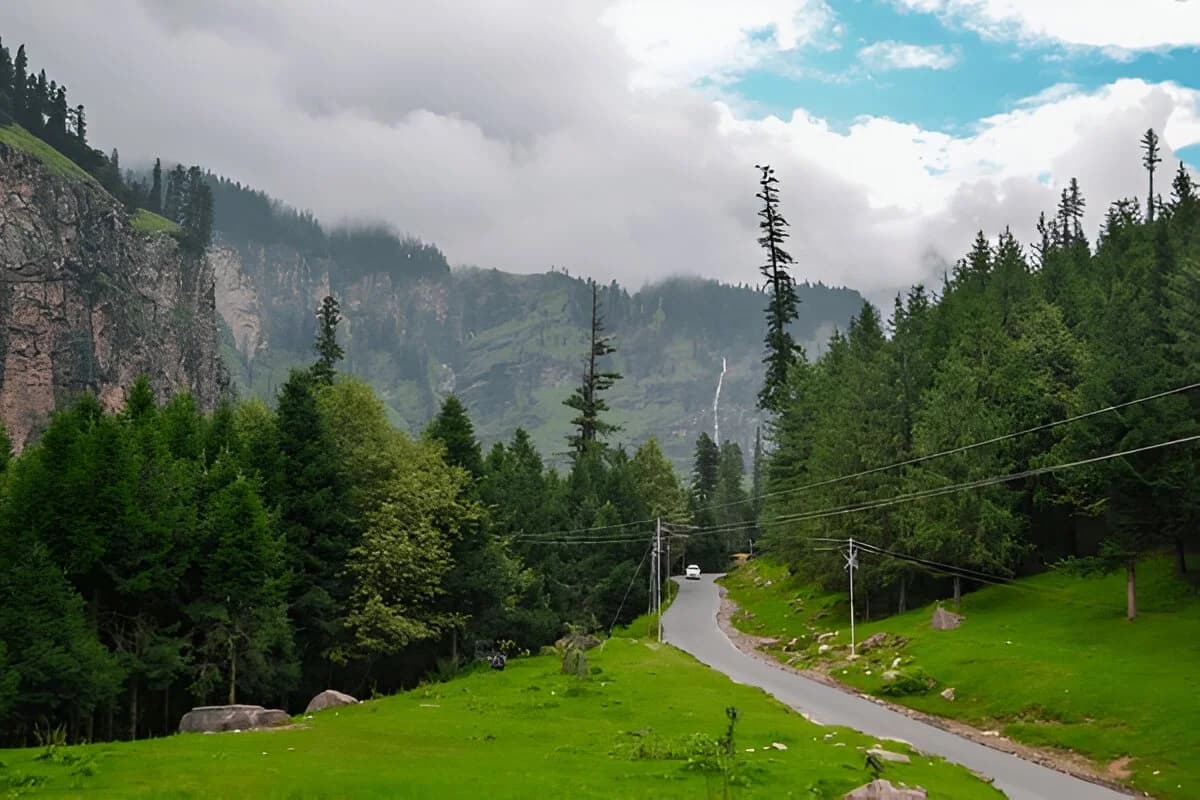 Manali in October: Weather, Places to Visit &amp; Travel Tips
