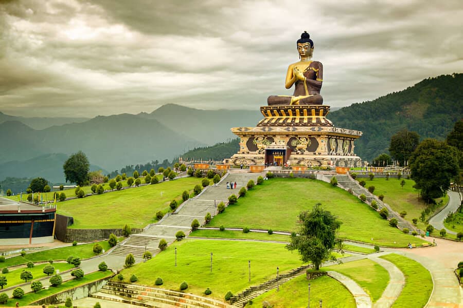 Sikkim Family Holiday Package – Hills, Lakes & Monasteries