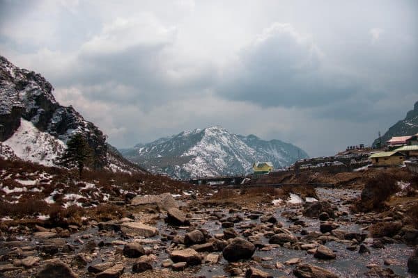 Best Ladakh Honeymoon Tours for Every Couple (Luxury to Budget)