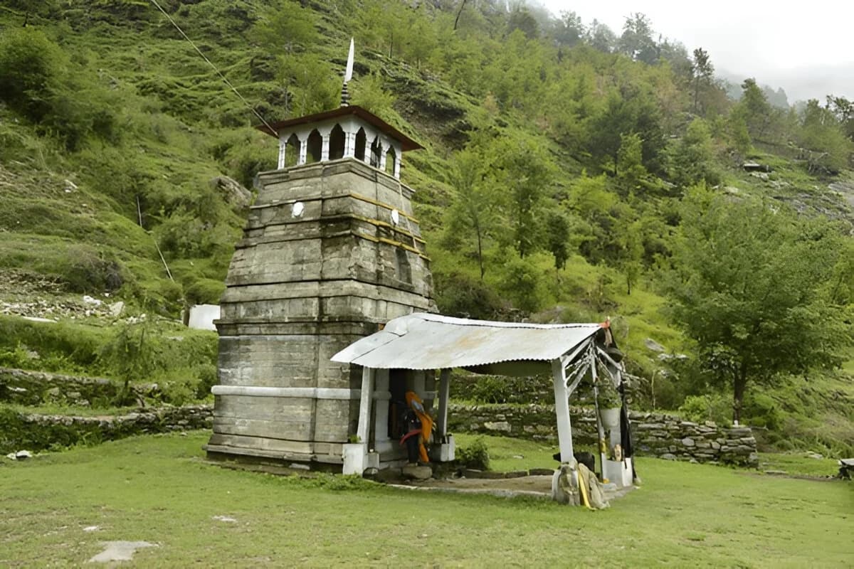 Omkar Ratneshwar Mahadev Temple