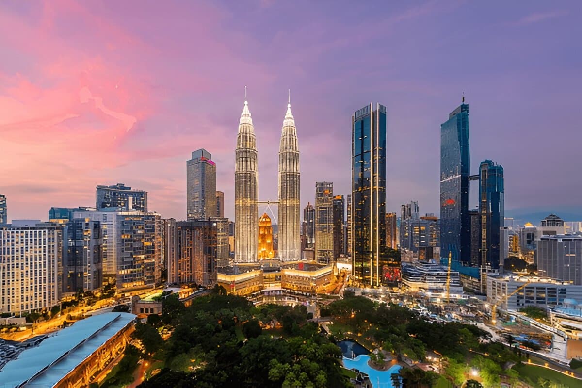Nightlife in Malaysia Kuala Lumpur After Dark