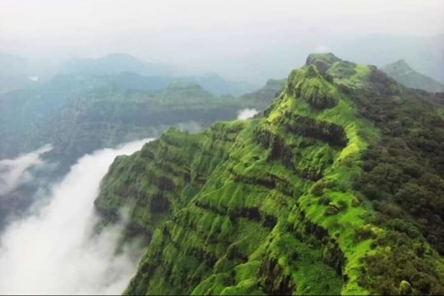 Mahabaleshwar Honeymoon Trip: Romance Meets Nature
