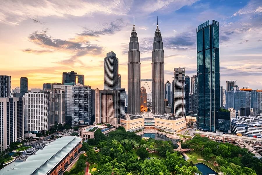 Malaysia Itinerary 5 Days: Slow Travel & Big Views That You'll Enjoy
