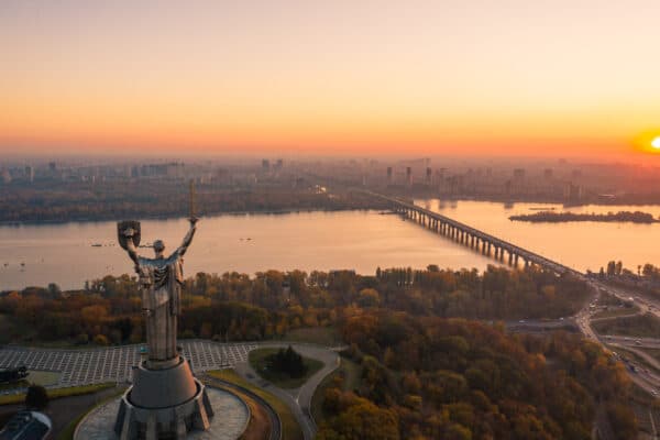 Georgia Honeymoon Tour Package for a Romantic Escape