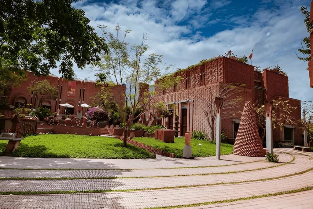 Explore Thanh Ha Pottery Village