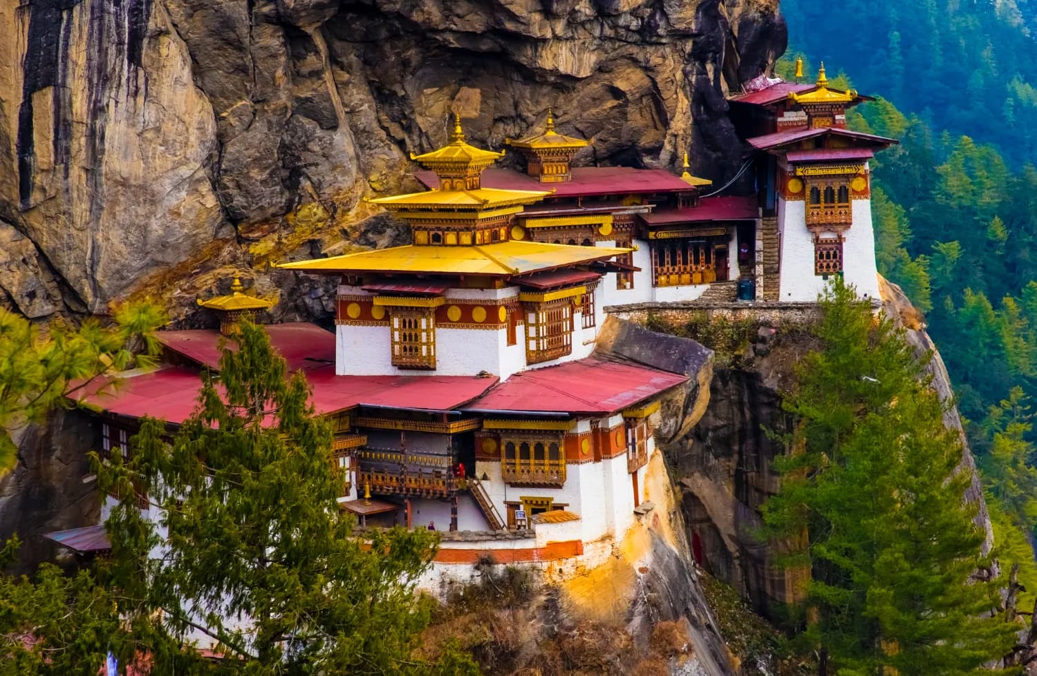 Bhutan Expedition - Explore The Land of Thunder Dragon