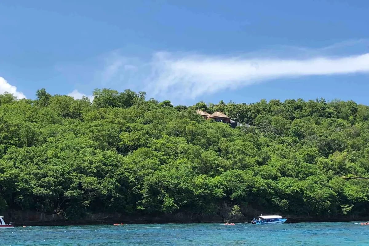 Kampung Toyapakeh village offering stunning ocean views and relaxing coastal vibes