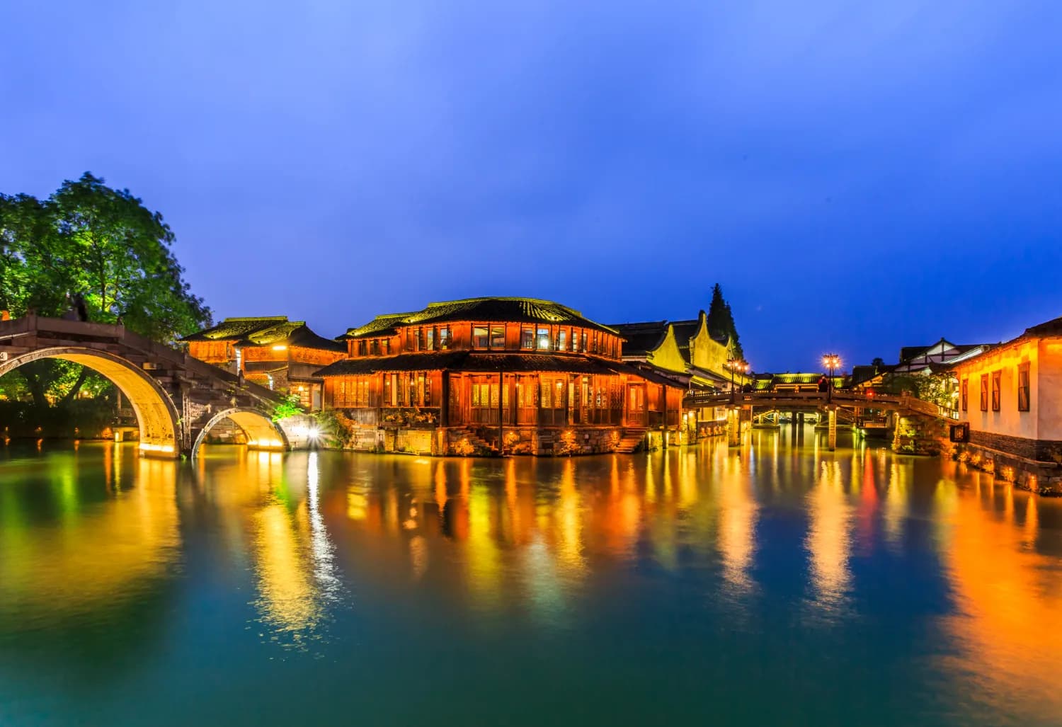 Hanoi – Halong Bay Overnight on Cruise & Danang – Ho Chi Minh