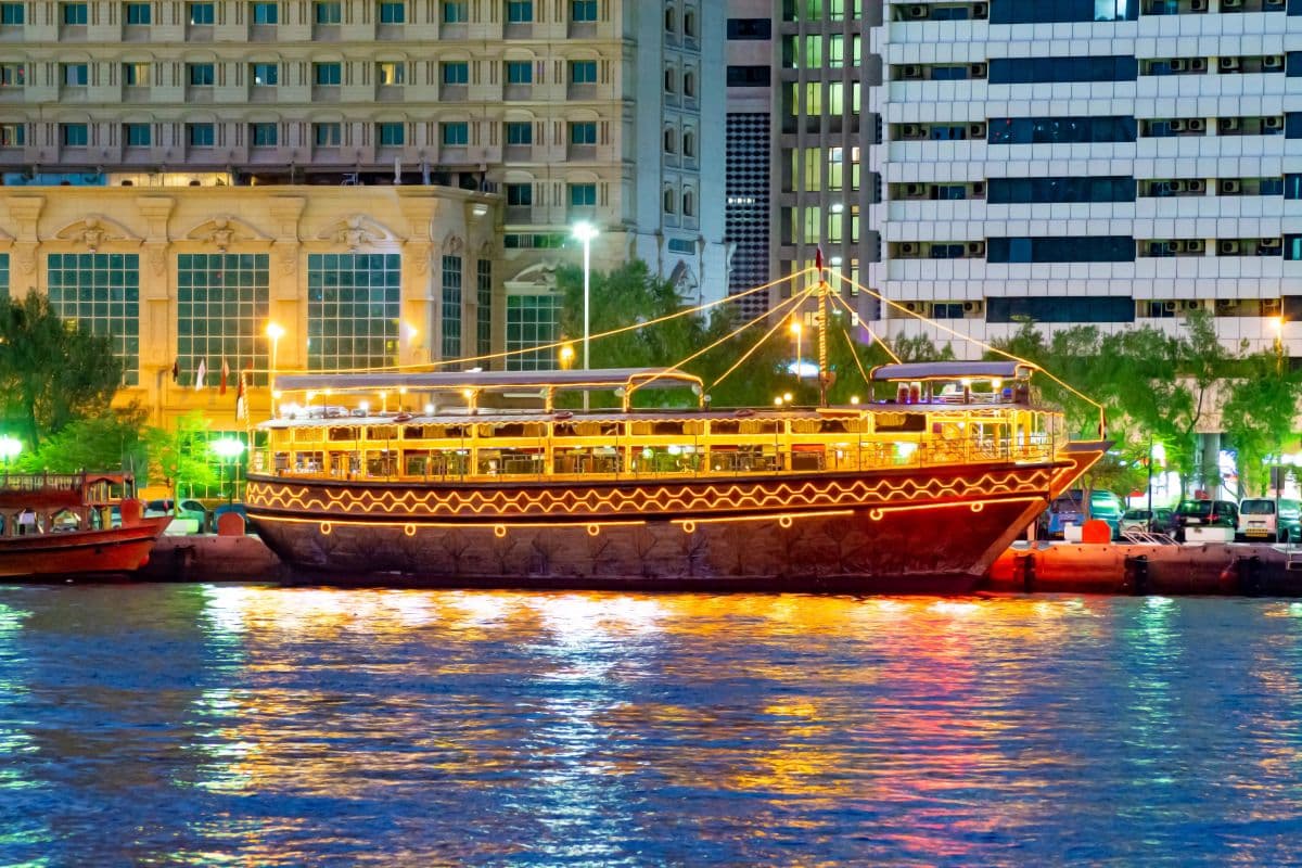 Dhow Cruise Dubai Creek