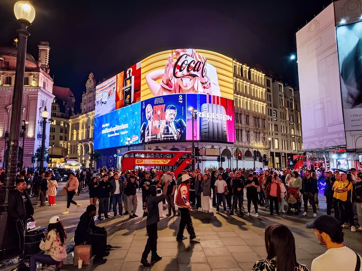 Piccadilly Circus
