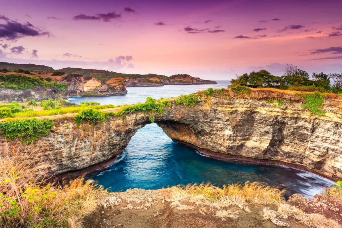 Broken Beach (Pantai Pasih Uug) in Nusa Penida, Bali, Indonesia