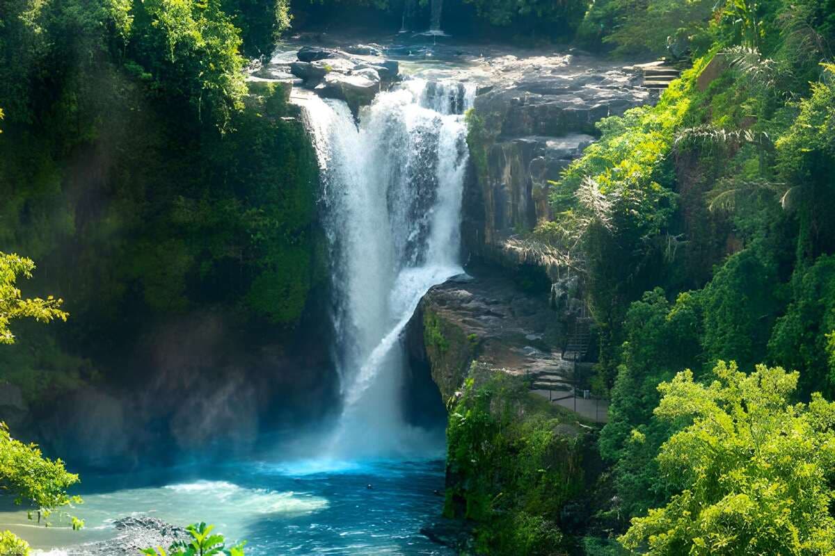 Tegenungan Waterfall