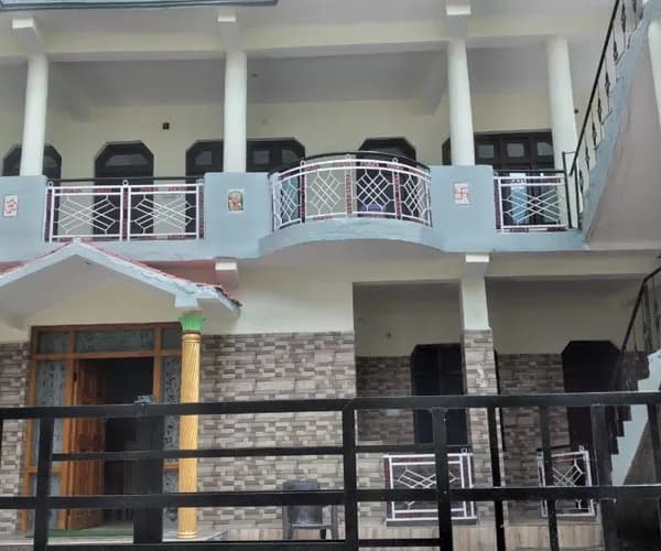 yamuna parmarth hotel &restorent