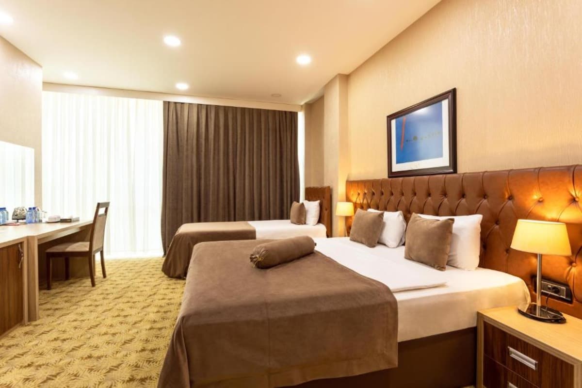 West Shine Hotel