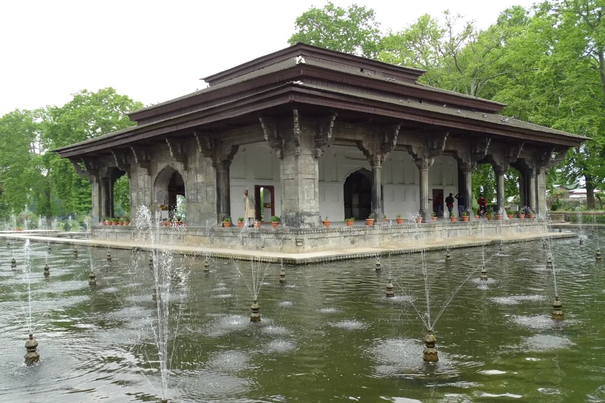 shalimar garden