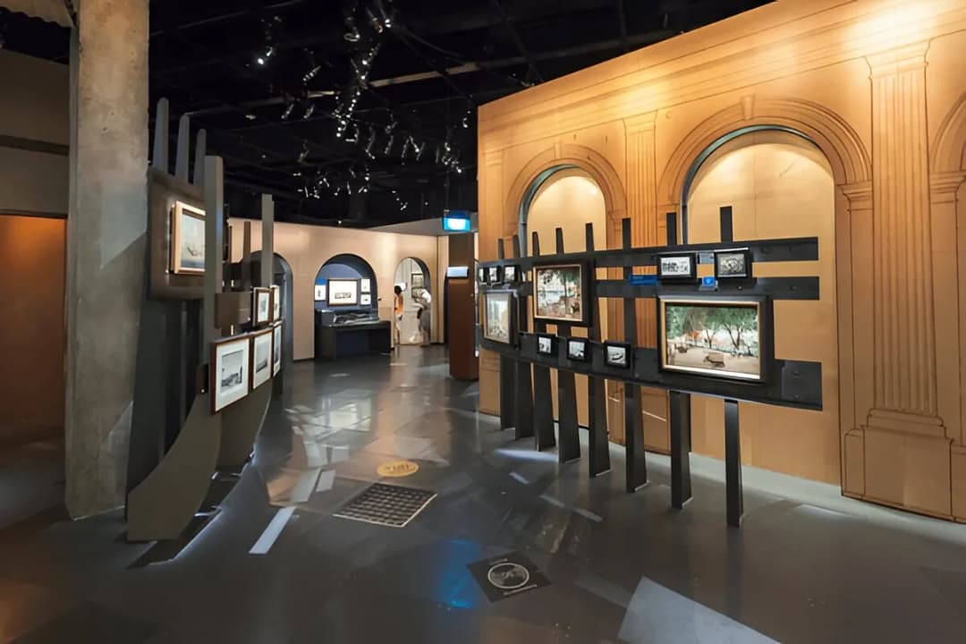 Moving Image Gallery