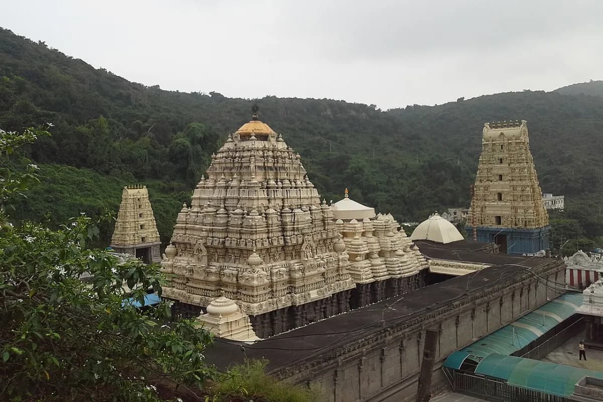 Simhachalam_temple_view_from_the_rear_side_hillock