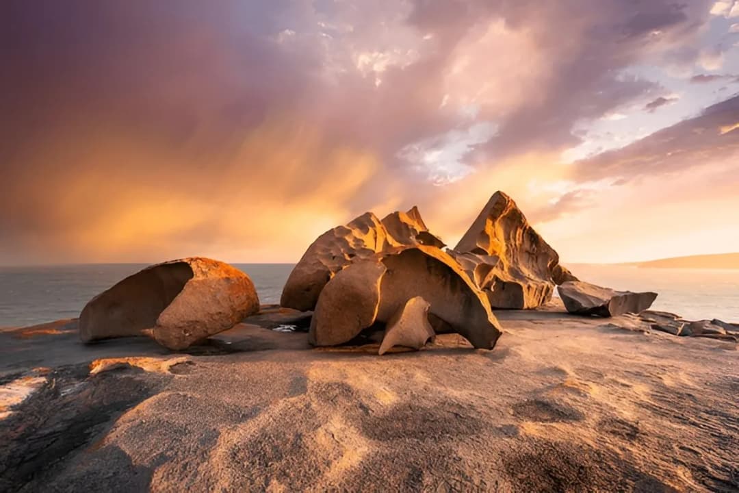 Remarkable Rocks & Admirals Arch
