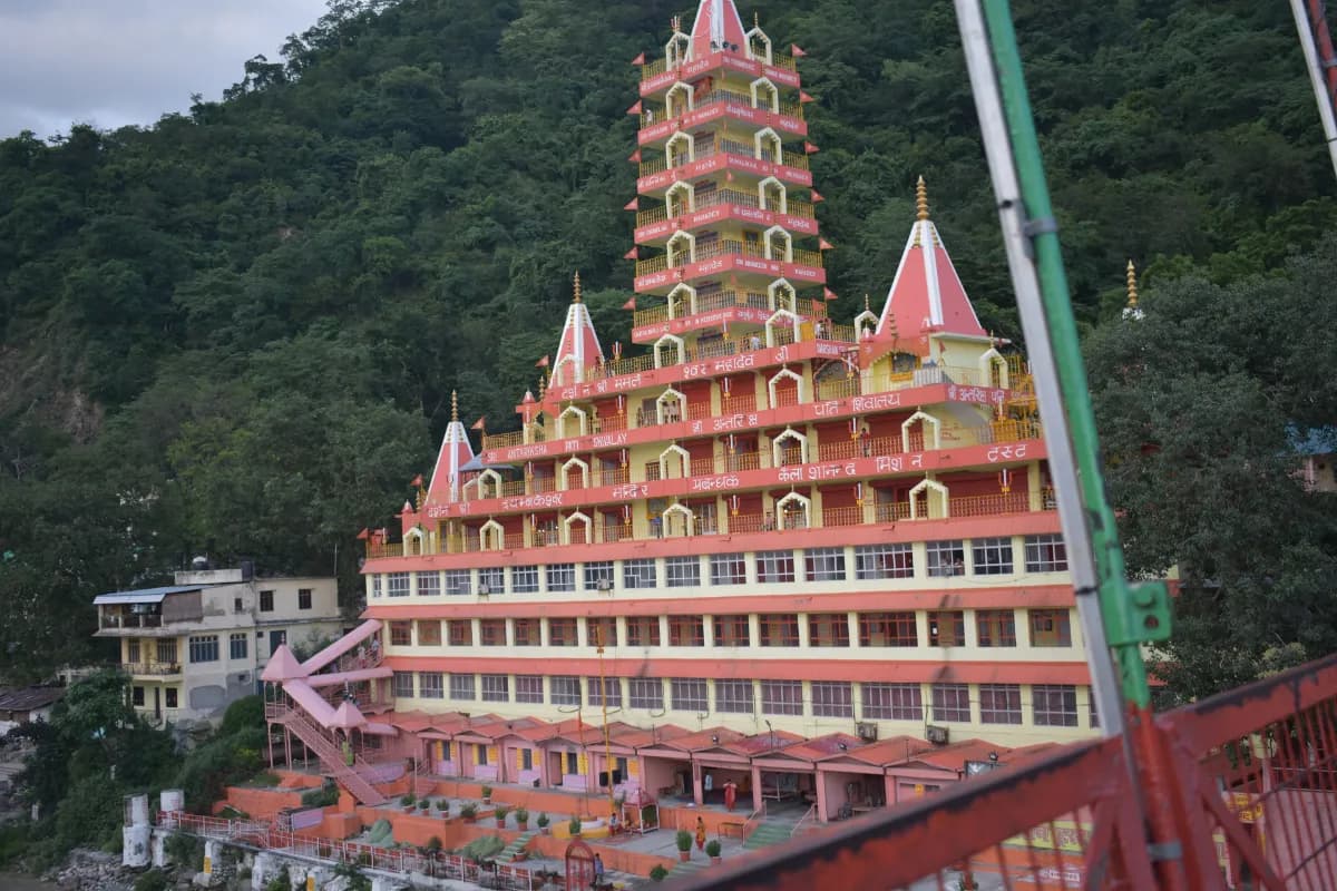  Bharat Mata Mandir