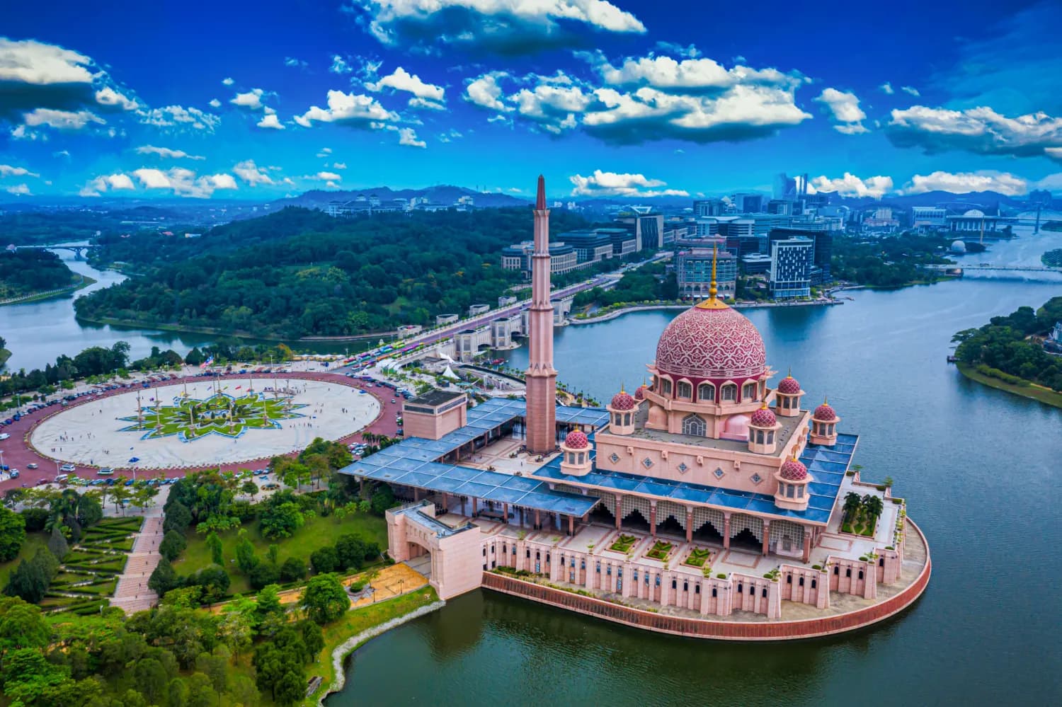 Experience Malaysia - Culture, Cuisine & Cable Cars