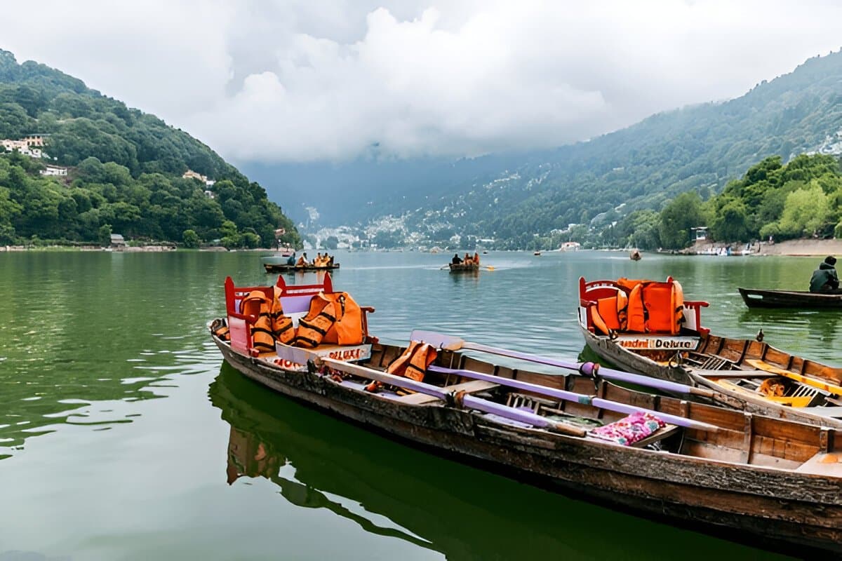Naini lake 