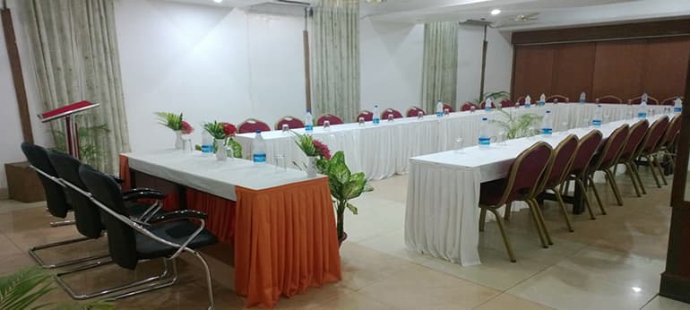 Hotel Naren Palace