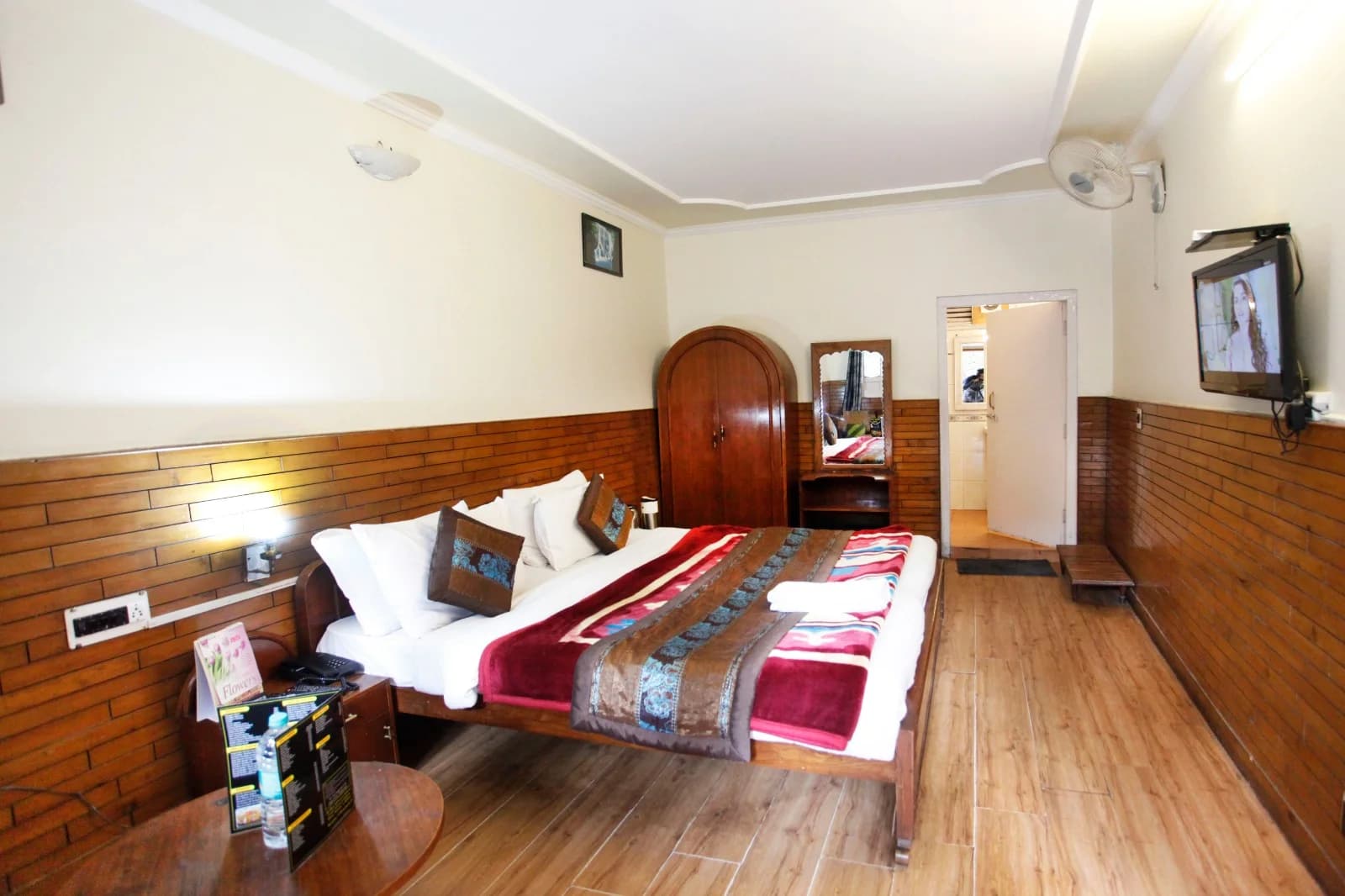 Hotel Aroma by Royal Collection Hotels