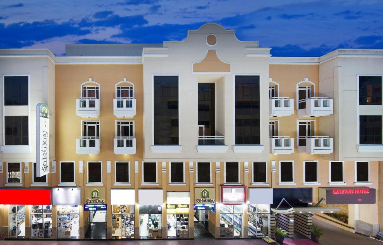 	Gateway Hotel