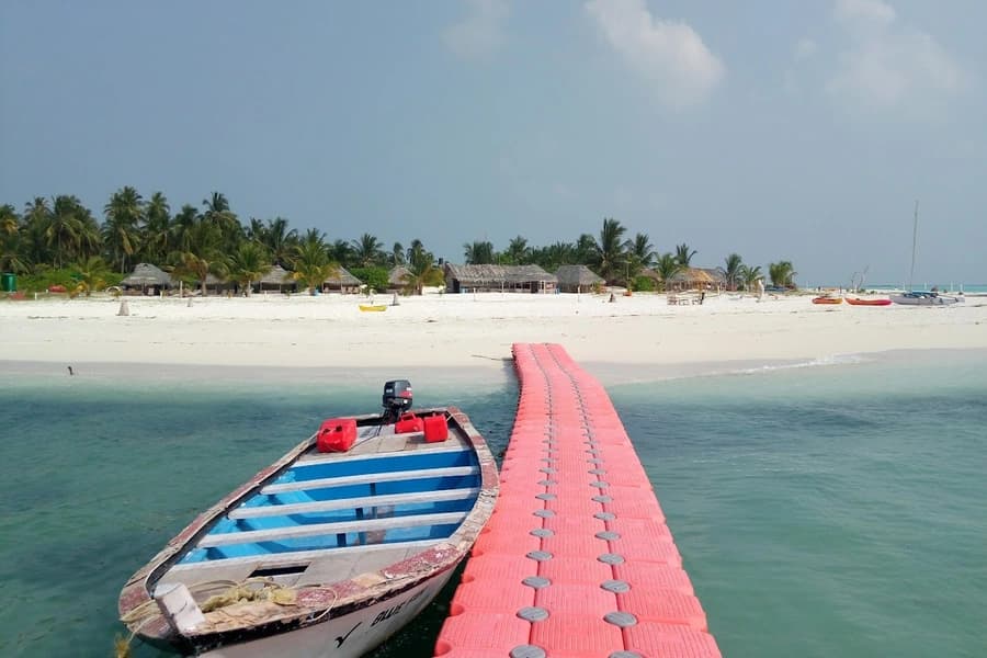 Thinnakara Island Resort