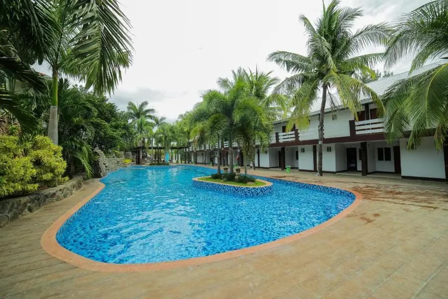 White Coral Beach Resort