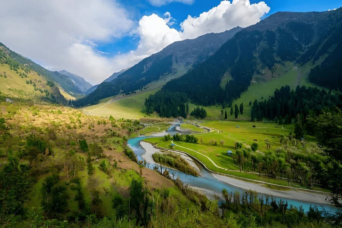 Kashmir in August: Heaven on Earth During Monsoon