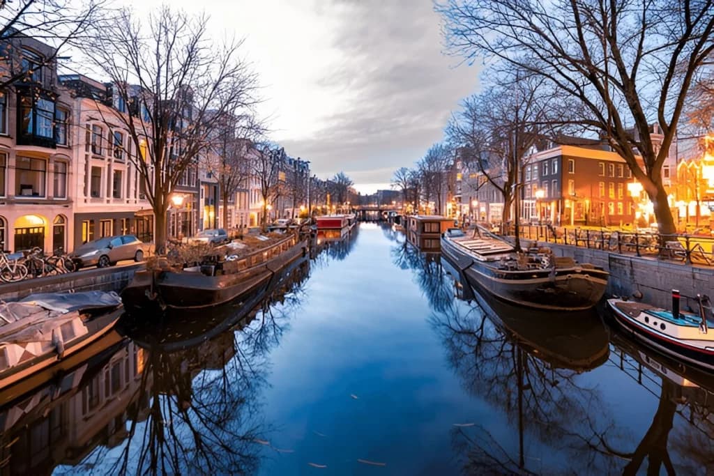 Explore Amsterdam