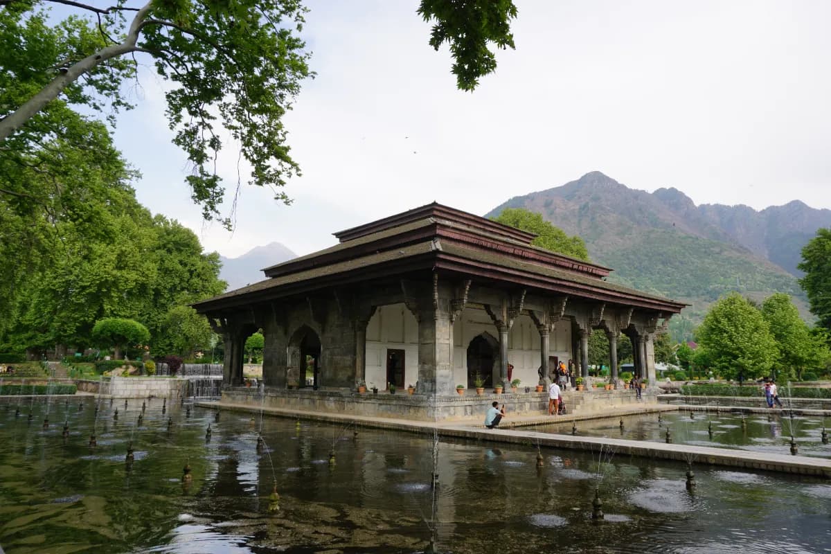shalimar garden