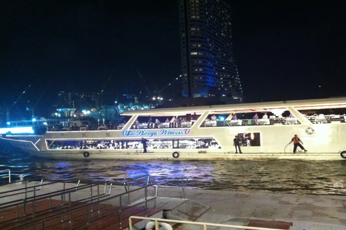 Chao Phraya Dinner Cruise